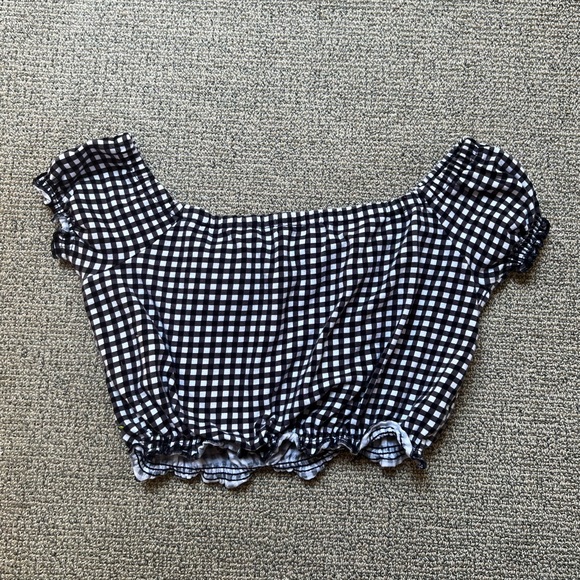 *HOST PICK* Kendall & Kylie Floral Off-The-Shoulder Crop-Top Size XS - Picture 2 of 4